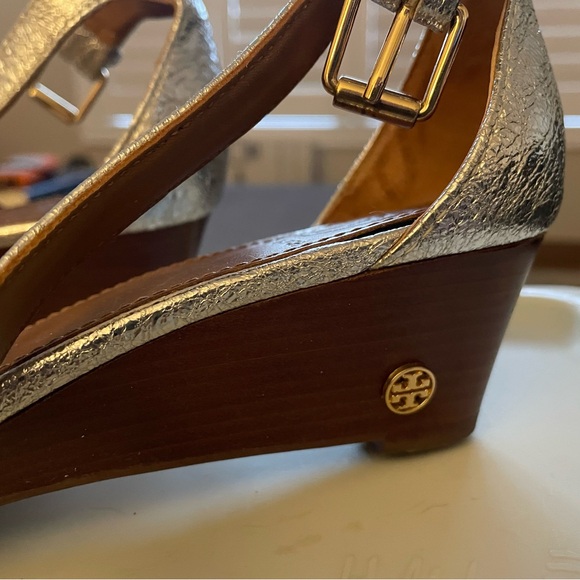 Tory Burch Silver Ankle Strap Wedge Sandals - Picture 5 of 6
